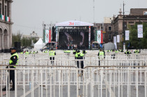 Elementos de seguridad durante el operativo en Toluca