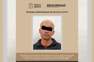 Elementos de la SSEM aseguraron a un hombre durante patrullajes del Operativo Sur; llevaba bolsas con hierba similar a marihuana y un portafolio.