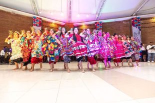 La agrupación Princesa Donají presentó bailes y música tradicional de Oaxaca durante el Festival Cultural Coacalco 2026.