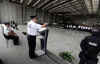 Abanderan a policías federales que van a justa mundial