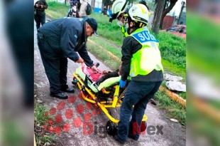 El hombre vestía un pants rojo, una playera negra y llevaba una mochila.