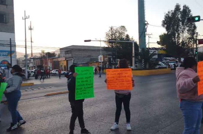 #Video: Exigen al ayuntamiento pago de daños causados por choque de camión, en #Tultilán