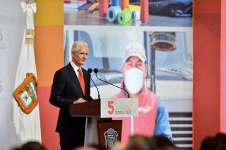 Del Mazo apuntó que su gobierno trabaja por un estado mejor comunicado, con más vialidades y trayectos más seguros.