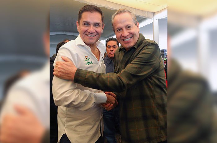 Eruviel Ávila respaldó a Luis Montaño Delgado durante una reunión de estructuras del Partido Verde en Atizapán de Zaragoza, ante más de mil asistentes.