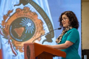 Martha Patricia Zarza Delgado, rectora de la UAEMéx, presentó en Toluca la Política Institucional para la Universidad Cuidadora.