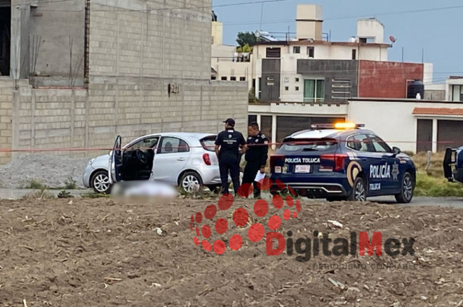 Policías resguardan la zona del suceso