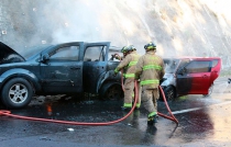 Se incendian vehículos en la Chamapa-Lechería