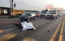 Fallece motociclista al chocar contra coche en la Toluca-Naucalpan