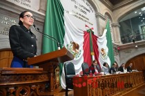 Rocío Alexia Dávila, del grupo parlamentario de Acción Nacional, señaló que la facilidad actual para crear y difundir noticias, videos, imágenes y audios falsos ha sido explotada con fines dañinos.