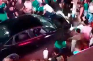 Video: Conductor atropella a aficionados durante festejos mundialistas en Cabo San Lucas
