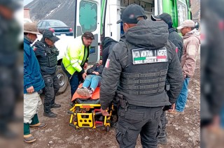 La joven sufrió una caída en el pico de Humboldt y fue trasladada a un hospital tras recibir primeros auxilios.