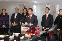 El diputado Mariano Camacho San Martín presentó en el Congreso del Estado de México una iniciativa para regular el uso de redes sociales en menores y reforzar su protección digital.