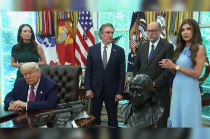 La secretaria de Seguridad Nacional de Estados Unidos, Kristi Noem, acusó a la presidenta Claudia Sheinbau de alentar las protestas en territorio estadounidense.