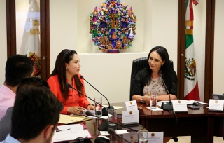 Reconocen liderazgo de Gaby Gamboa en Transparencia