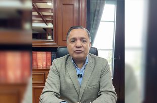 Moreno Bastida anunció el envío de un tráiler con agua potable para apoyar a las familias de García, Nuevo León, afectadas por la escasez del recurso.