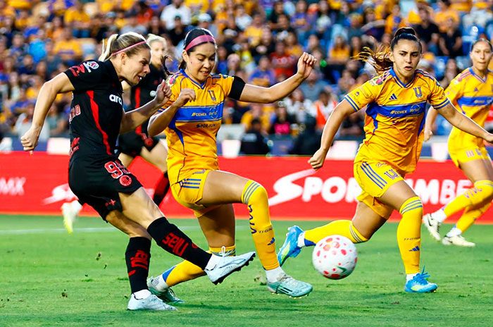 El duelo enfrentó a una ofensiva dominante contra un equipo en ascenso que alcanzó una inédita clasificación tras vencer a las campeonas