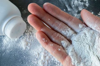 El uso perineal de productos de talco podría estar asociado con un mayor riesgo de cáncer de ovario