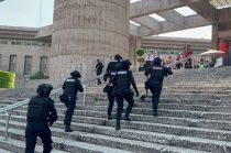 Elementos de seguridad, cuerpos de emergencia y personal especializado realizaron la evacuación e inspección del edificio del PJF.