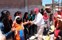 Compromete Fernando Zamora 3 patrullas por colonia en Toluca