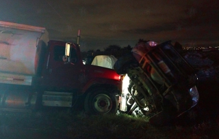 Presuntos huachicoleros se enfrentan a policías en Teoloyucan