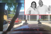 De acuerdo con los primeros informes, el agresor descendió de un vehículo y disparó contra Mendoza y su esposo frente a su casa.