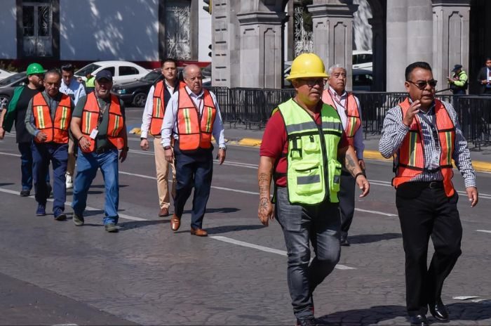 Autoridades de Protección Civil del Estado de México durante la preparación del 1er Simulacro Nacional 2026.