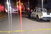 El ataque ocurrió mientras los oficiales estaban en su patrulla en la colonia Santa Rosa.