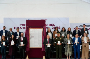 El Presidente encabezó la entrega del nuevo marco normativo que garantiza el estado de derecho y la convivencia armónica en el municipio.