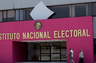 Las boletas estarán adheridas a un talón foliado con número progresivo, del cual serán desprendibles. 