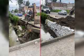  Colocan costaleras en márgenes del río como medida preventiva ante posibles desbordamientos.