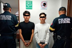 Dos jóvenes y un menor fueron asegurados en Cacalomacán luego de que policías estatales confirmaron que la camioneta en la que viajaban tenía reporte de robo vigente.