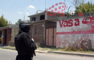 Hallan cadáver de policía de la CDMX en Tlalne