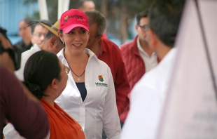 Regresa Gaby Gamboa a San Bartolomé Tlaltelulco para cumplir compromisos