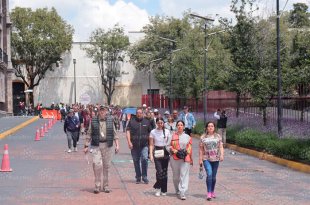 En Toluca fueron evacuados edificios gubernamentales y aledaños.