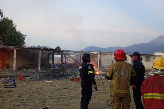 La zona del libramiento de Atlautla permanece bajo resguardo tras la explosión del polvorín.