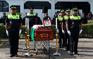 Secretaría de Seguridad rinde homenaje luctuoso a elemento caído en servicio