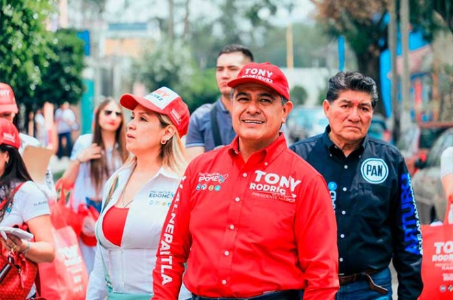 Tony Rodríguez, reafirmó su compromiso de construir dos clínicas veterinarias 