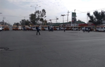 #Video: Choferes protestan por miedo a inseguridad y extorsionadores en #Neza