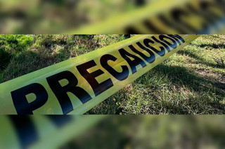 Permanece grave en el Hospital Regional de Alta Especialidad mientras la FGJEM investiga el caso.