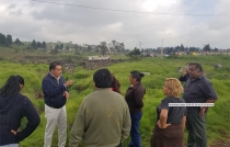 Supervisa Luis Maya Doro trabajos de rastreo y cuneteo de caminos