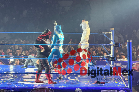 Video: Lucha libre en Toluca llena el Gimnasio Agustín Millán con L.A. Park