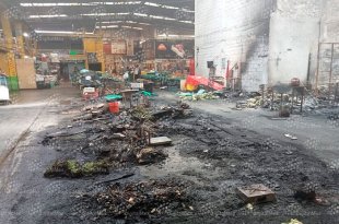 Cinco procesados por el asesinato de nueve personas en la Central de Abastos de Toluca fueron reaprehendidos a las afueras del penal de Santiaguito, en Almoloya de Juárez.