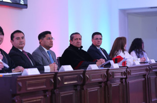 El Magistrado Héctor Macedo García, presidente del Tribunal Superior de Justicia, y Jesús George Zamora encabezaron la ceremonia del 40 aniversario de la Escuela Judicial del Estado de México (EJEM).