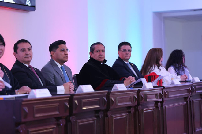 El Magistrado Héctor Macedo García, presidente del Tribunal Superior de Justicia, y Jesús George Zamora encabezaron la ceremonia del 40 aniversario de la Escuela Judicial del Estado de México (EJEM).