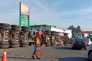 El accidente ha interrumpido uno de los principales accesos al Valle de Toluca