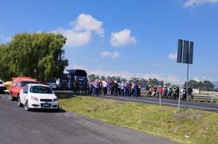 Bloquean la Toluca-Atlacomulco