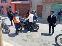 Durante la jornada, elementos de las distintas corporaciones instalaron filtros de revisión en puntos estratégicos para asegurar que los conductores portaran licencia, tarjeta de circulación y placas vigentes.