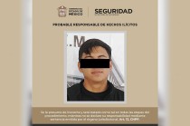 Los oficiales observaron a un individuo actuando de forma sospechosa, se acercaron al hombre y realizaron una inspección.