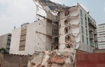 Detienen a responsable de edificio colapsado