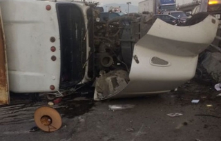 Accidente en la México-Puebla deja 12 heridos